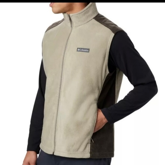 COLUMBIA MEN'S FLEECE VEST.             SIZE LARGE - Picture 1 of 4